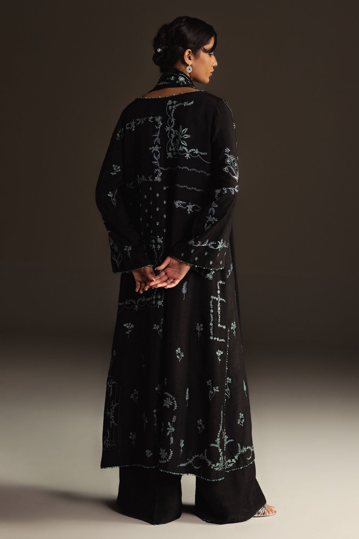 Zara Shahjahan | Festive 25 | Hoorain, image 2