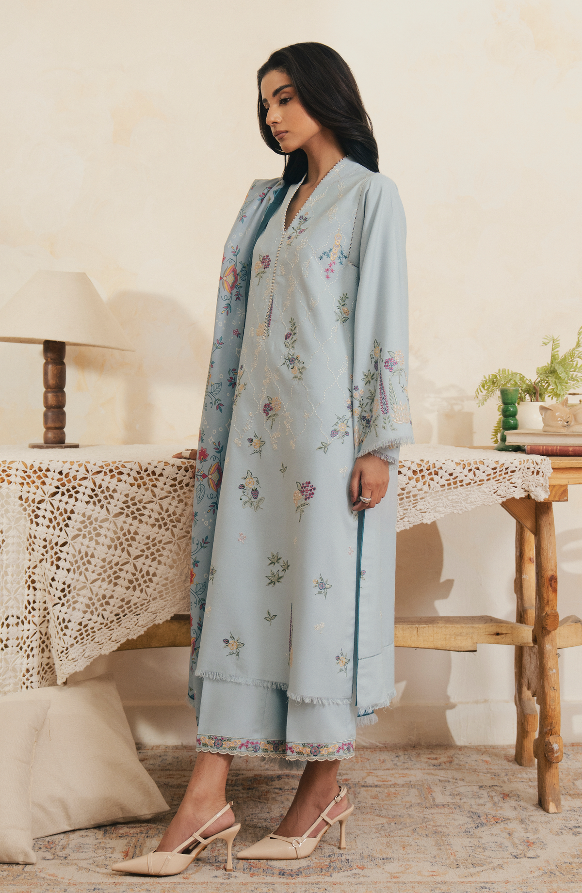 Seran | Winter Embroidered 25 | Alviera-3