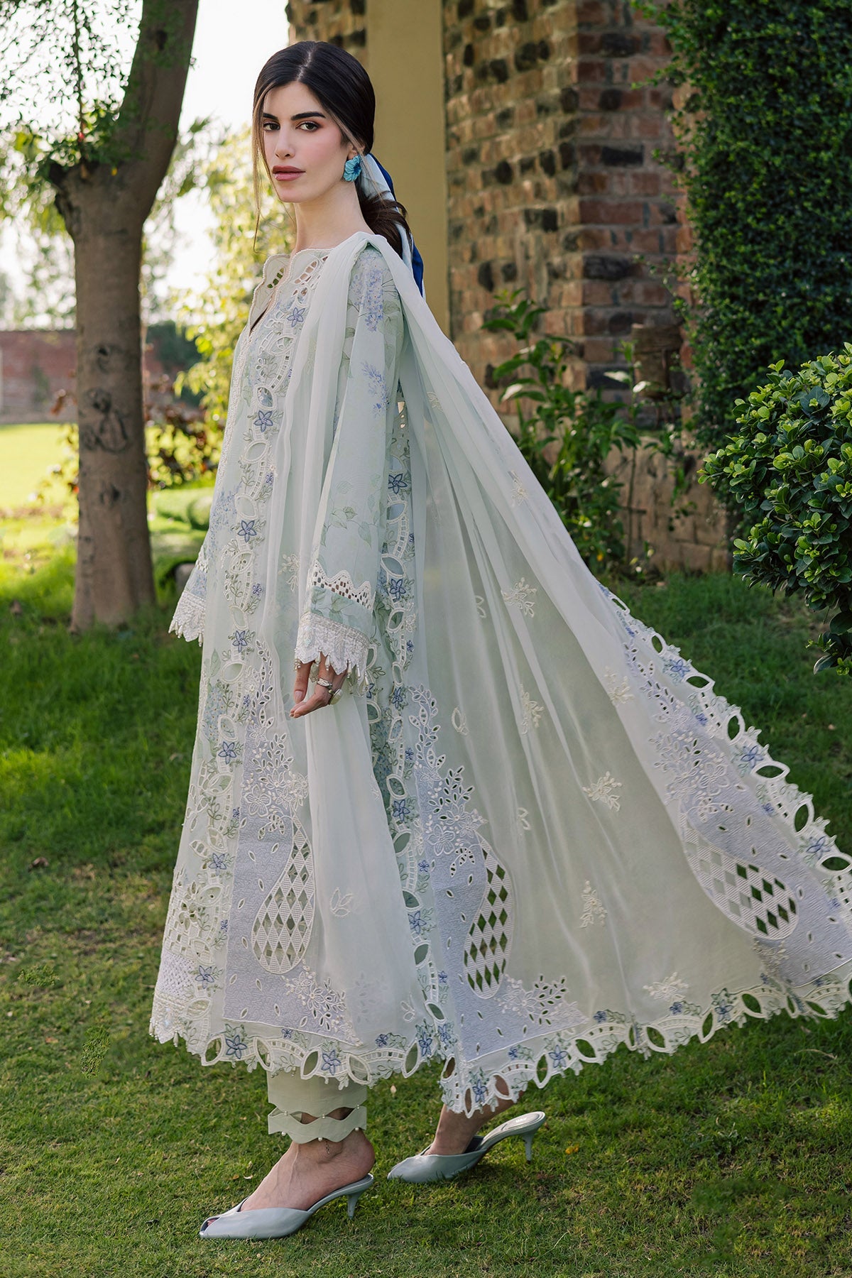 Nureh | Raha Lawn | NE-262, image 4