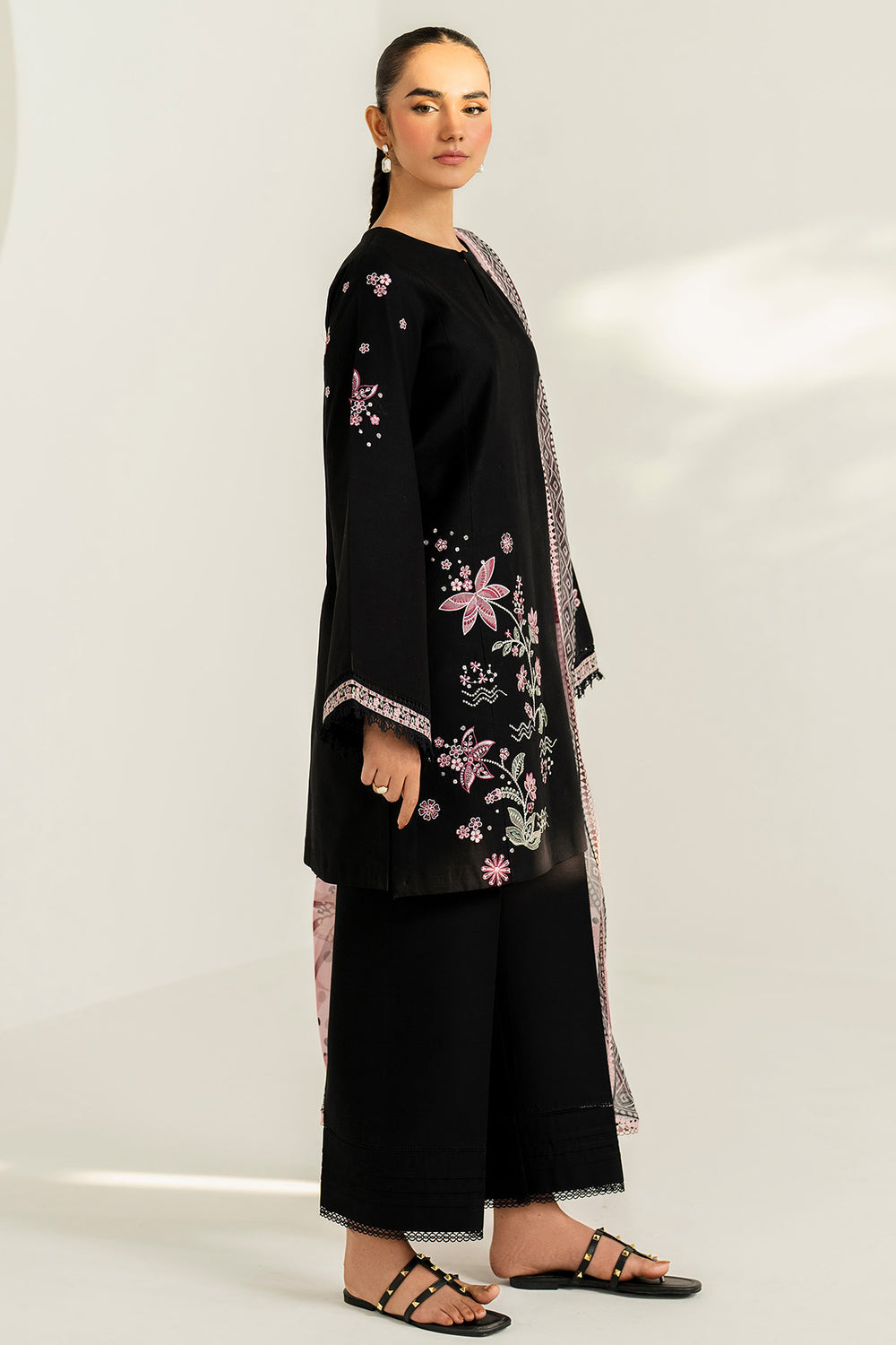 Farasha | Thread Lines Embroidered | Floral Meadow -  Farasha Ladies Clothes - Original Designer Dress - House of Maryam