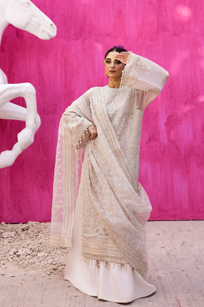 Emaan Adeel I The Empress Wedding Formals I LUMESSE -  Emaan Adeel Ladies Clothes - Original Designer Dress - House of Maryam
