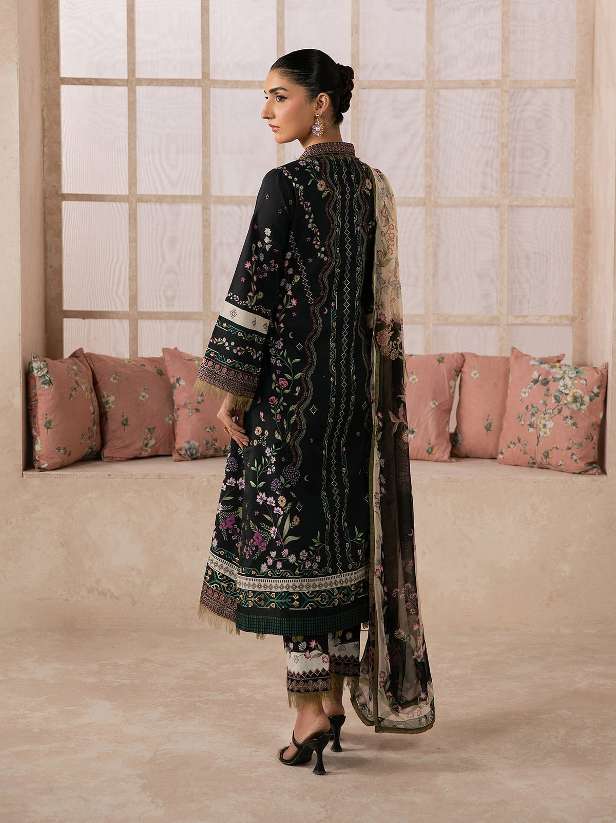 Gulaal | Syra Lawn 26 | Elina SKU D - 5, image 2