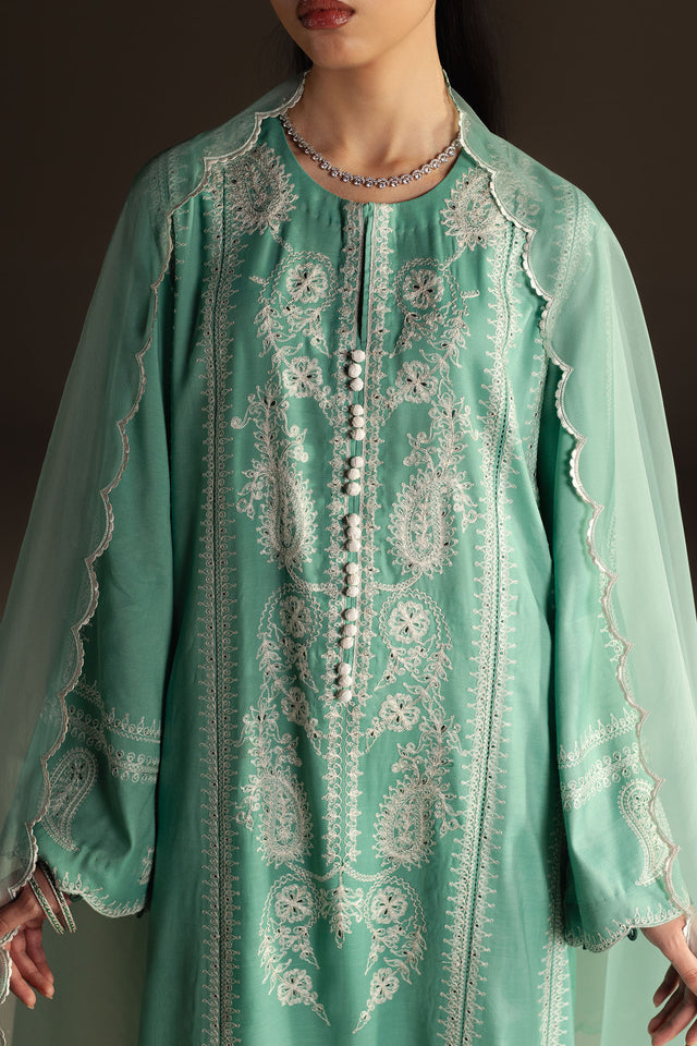 Zara Shahjahan | Festive 26 | MAHVEEN, image 3