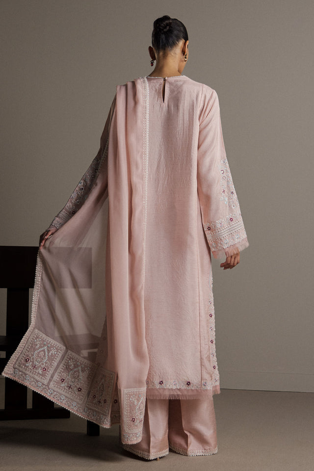 Zara Shahjahan | Festive 26 | NARGIS, image 2