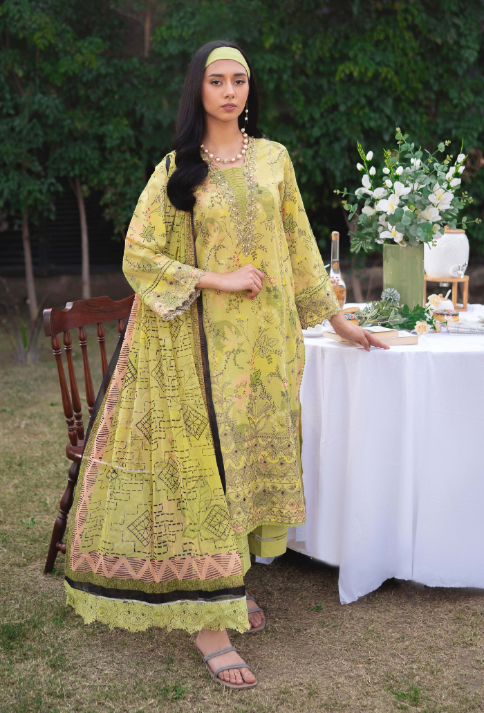 Humdum | Gardenia Lawn 24 | Printkari Lawn PLG 09 by Designer HumDum - House of Maryam - Pakistani Designer Ethnic Wear in {{ shop.shopifyCountryName }}