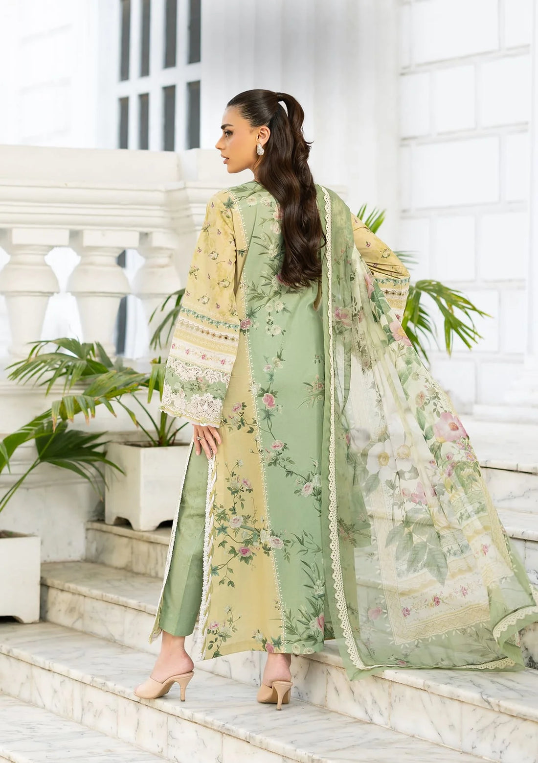 Elaf Premium | Signature Embroidered Lawn with Chiffon Collection 26 | ESG-1A ELARA, image 2
