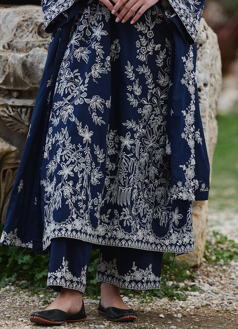 Image | Lawnkari 25 | Yara -  Image Ladies Clothes - Original Designer Dress - House of Maryam
