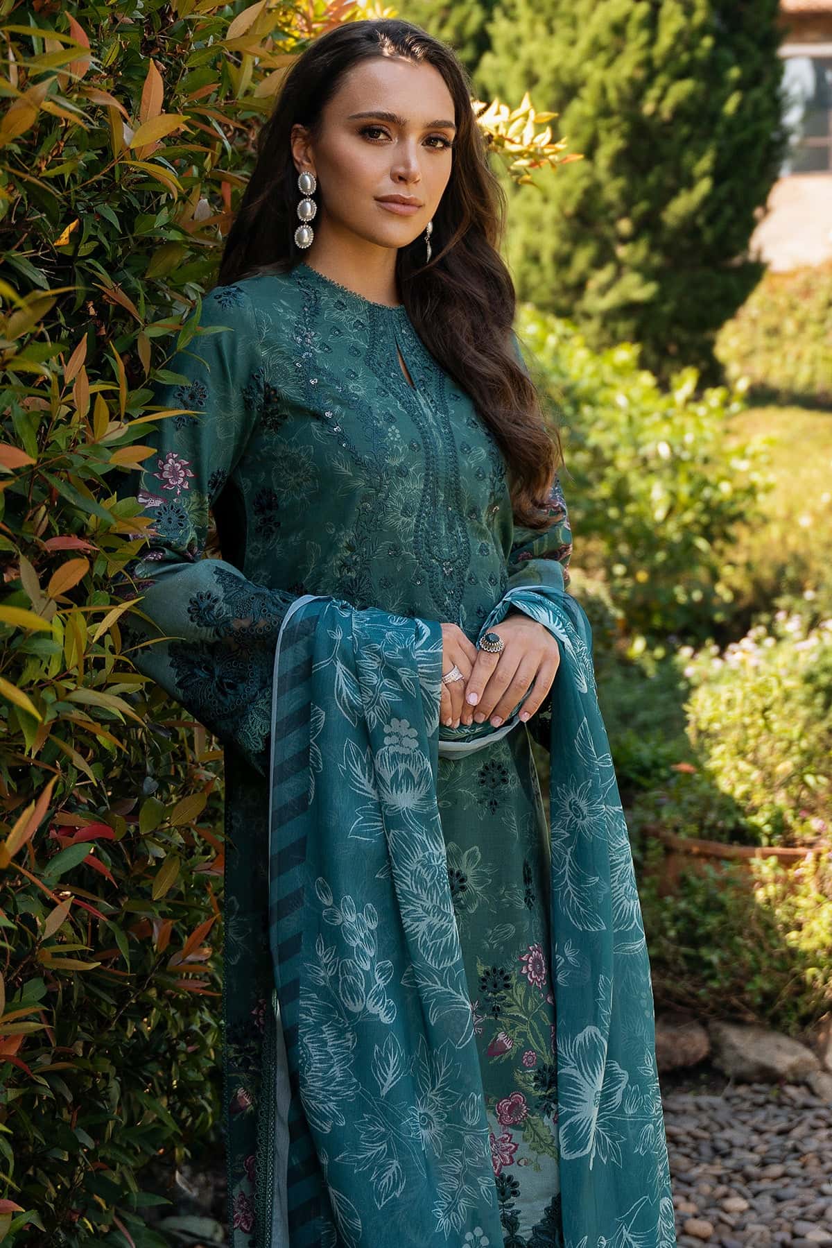 Afrozeh Opaline A green embroidered lawn suit, photo 5