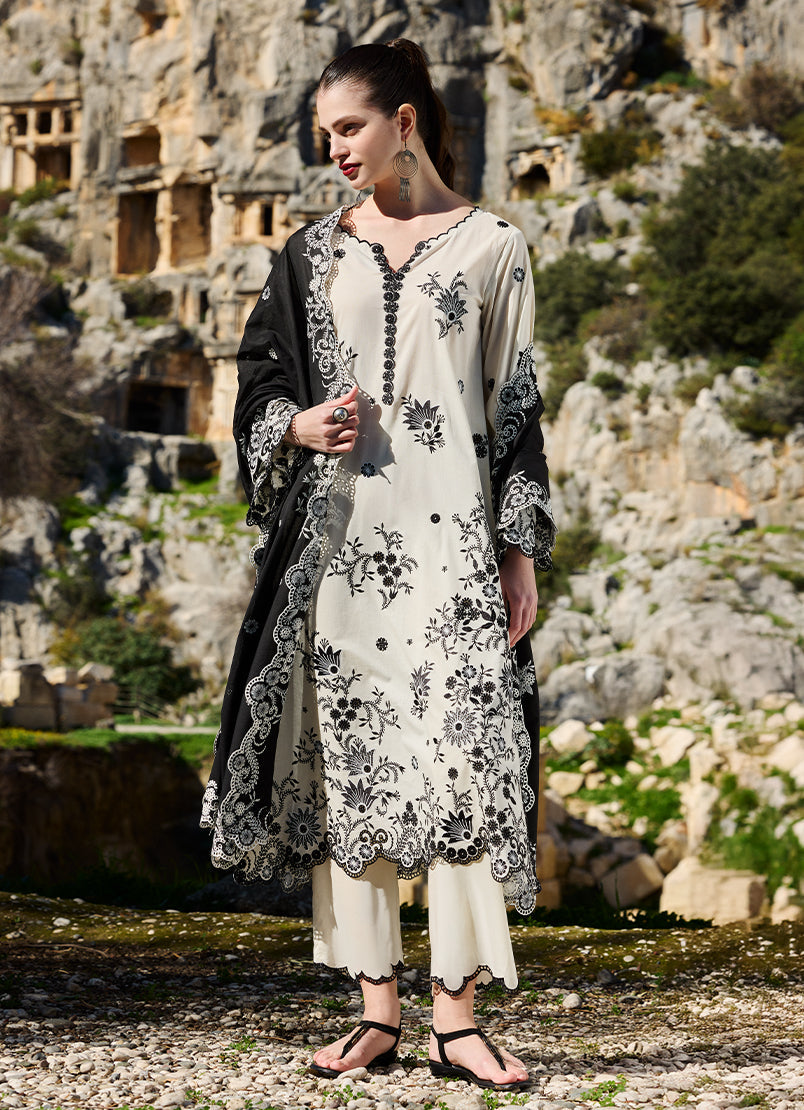 Image | Lawnkari 25 | Nova -  Image Ladies Clothes - Original Designer Dress - House of Maryam