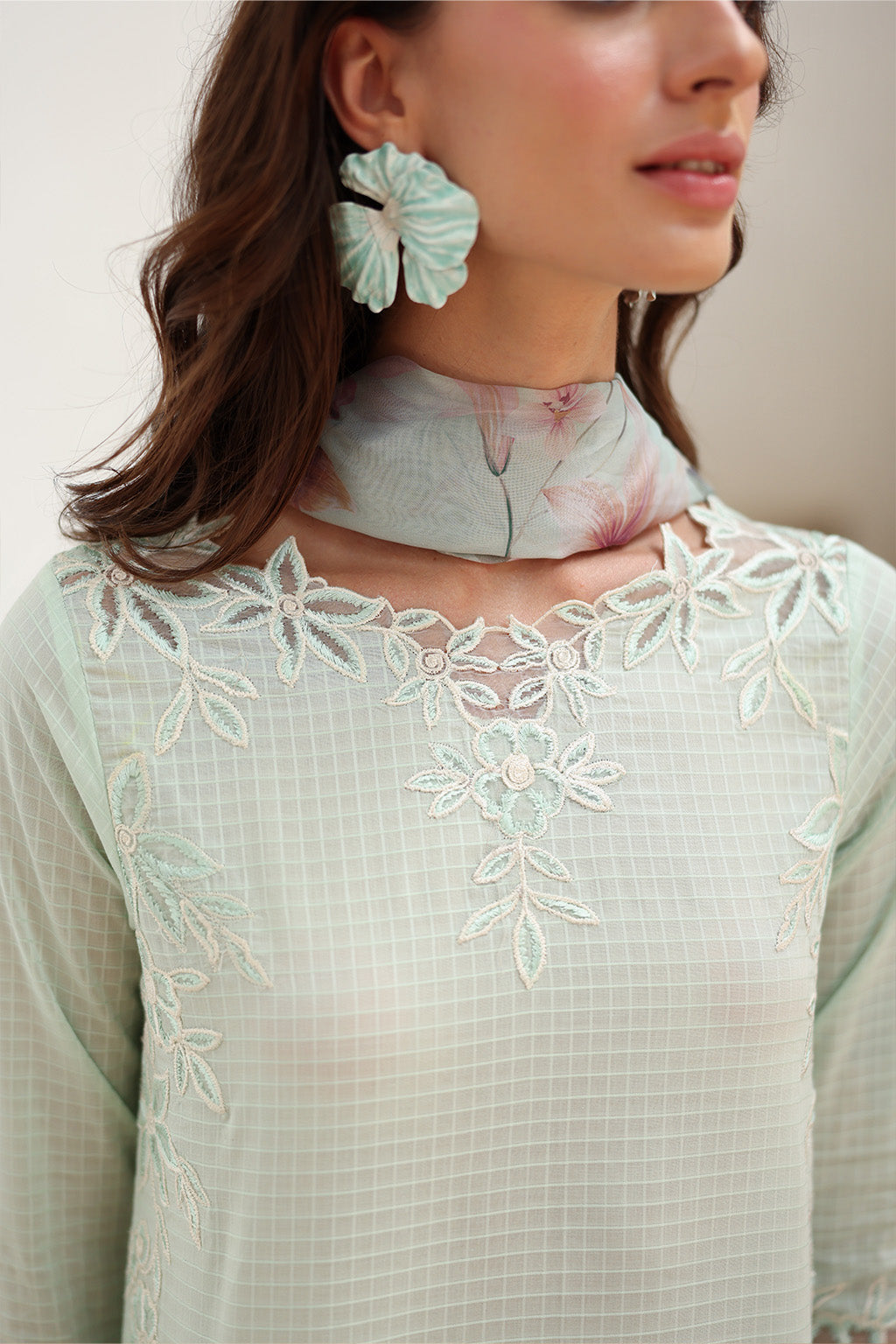 Iznik | lawn 26 | UE-521, image 5