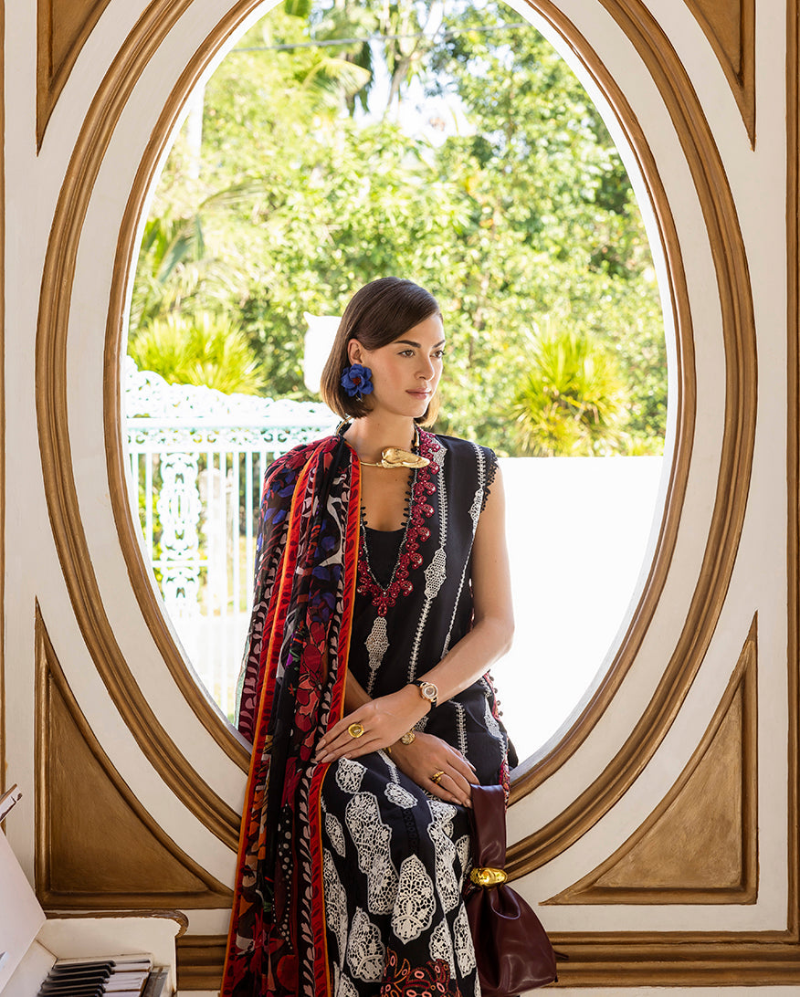 Esmel | Mon Tresor Luxe Lawn 26 | Amor Omnia Vincit, image 3
