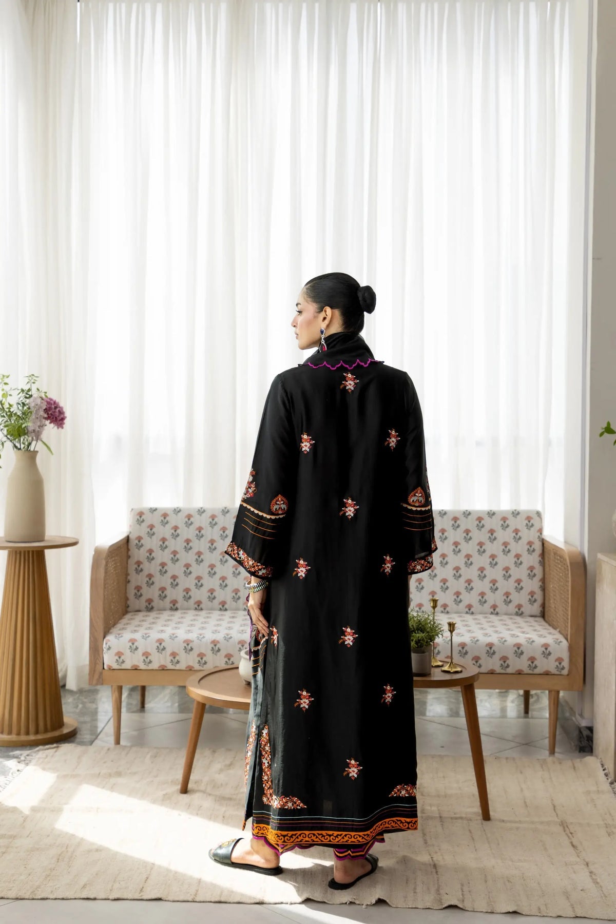 Wahaj M Khan | Sanam Luxe | Noir Sanam Kaftan, image 2