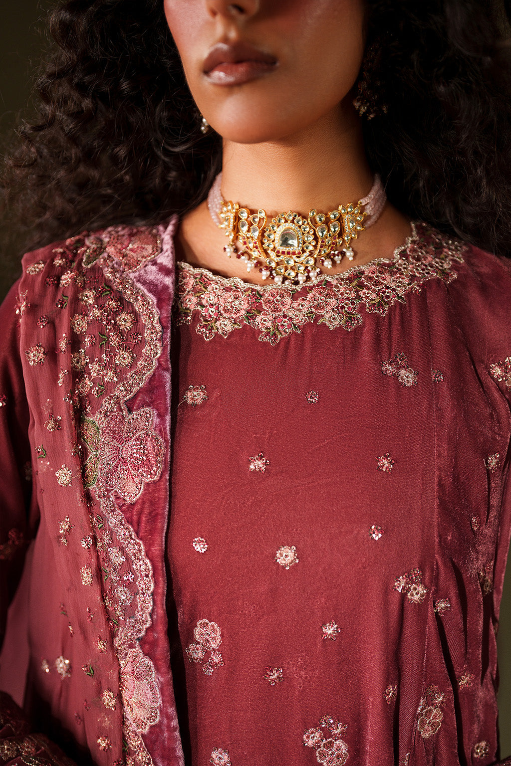 Iznik | Velvet 25 | IV-75 Embroidered Velvet, image 6