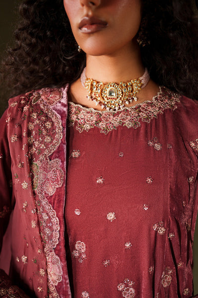 Iznik | Velvet 25 | IV-75 Embroidered Velvet