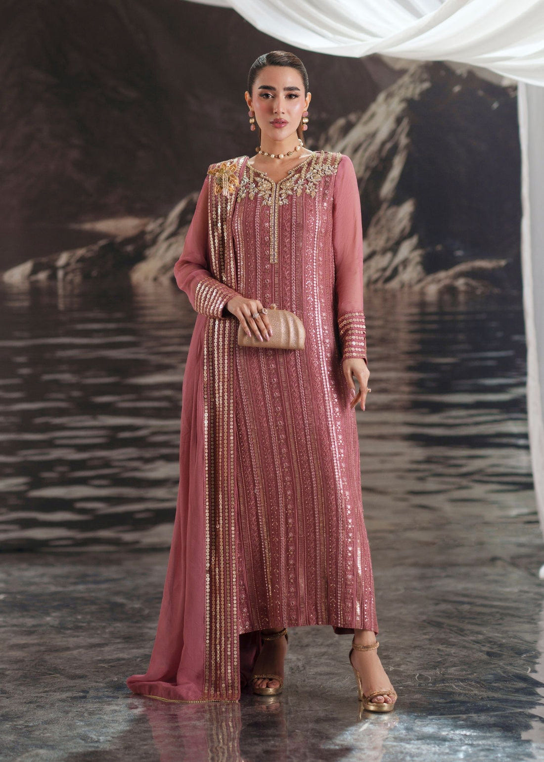 Mehak Yaqoob | Enchante Luxe Edit | Cyra