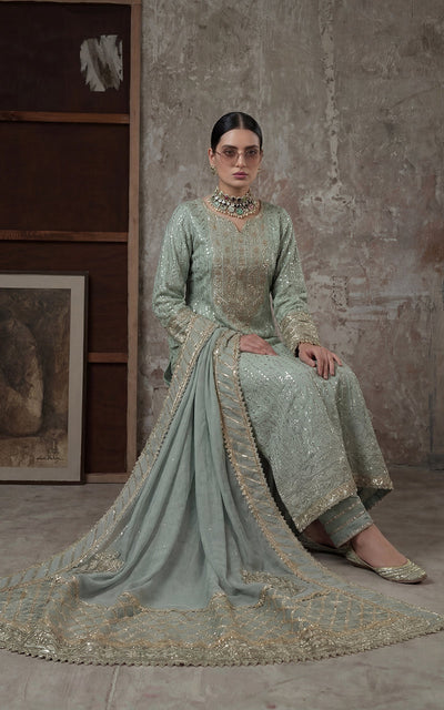 Threads and Motifs | Formal Outfits | 10575