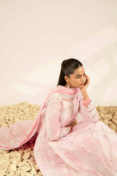 Nishat | Winter 25 | 42502116