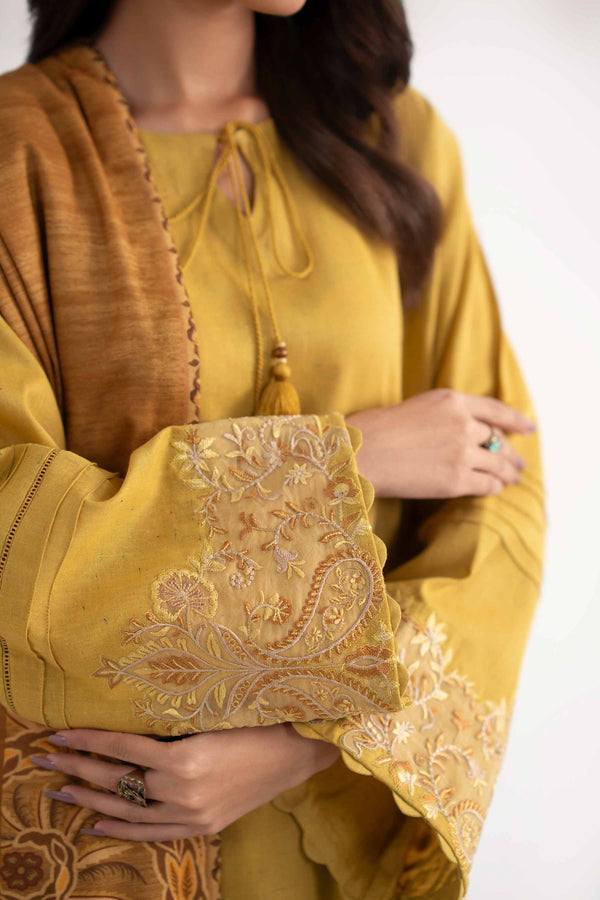 Nishat | Winter 25 | 42502601, image 4