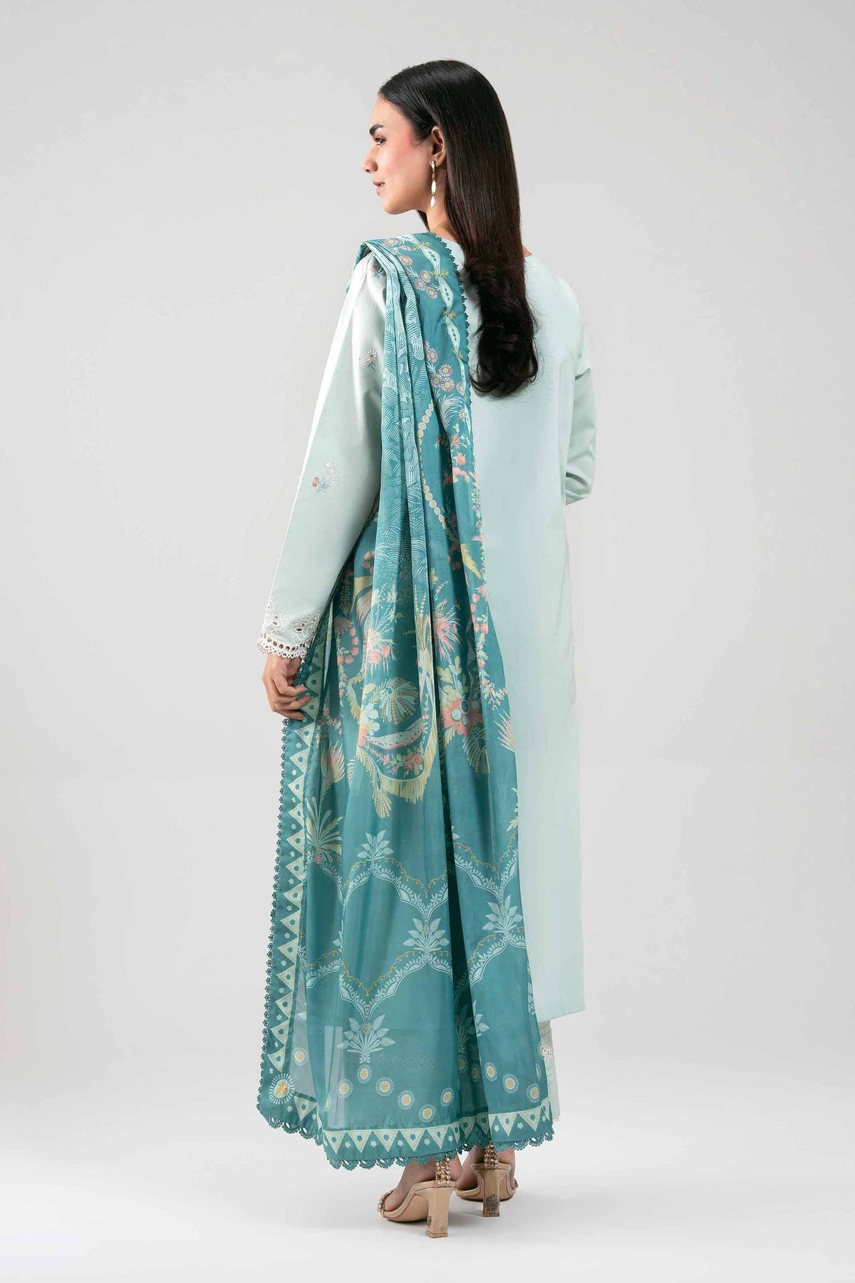 Nishat | Eid Lawn | 42601348, image 2