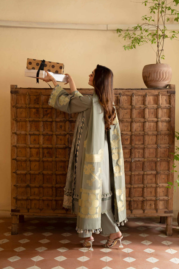 Nishat | Eid Lawn | 42601685, image 2