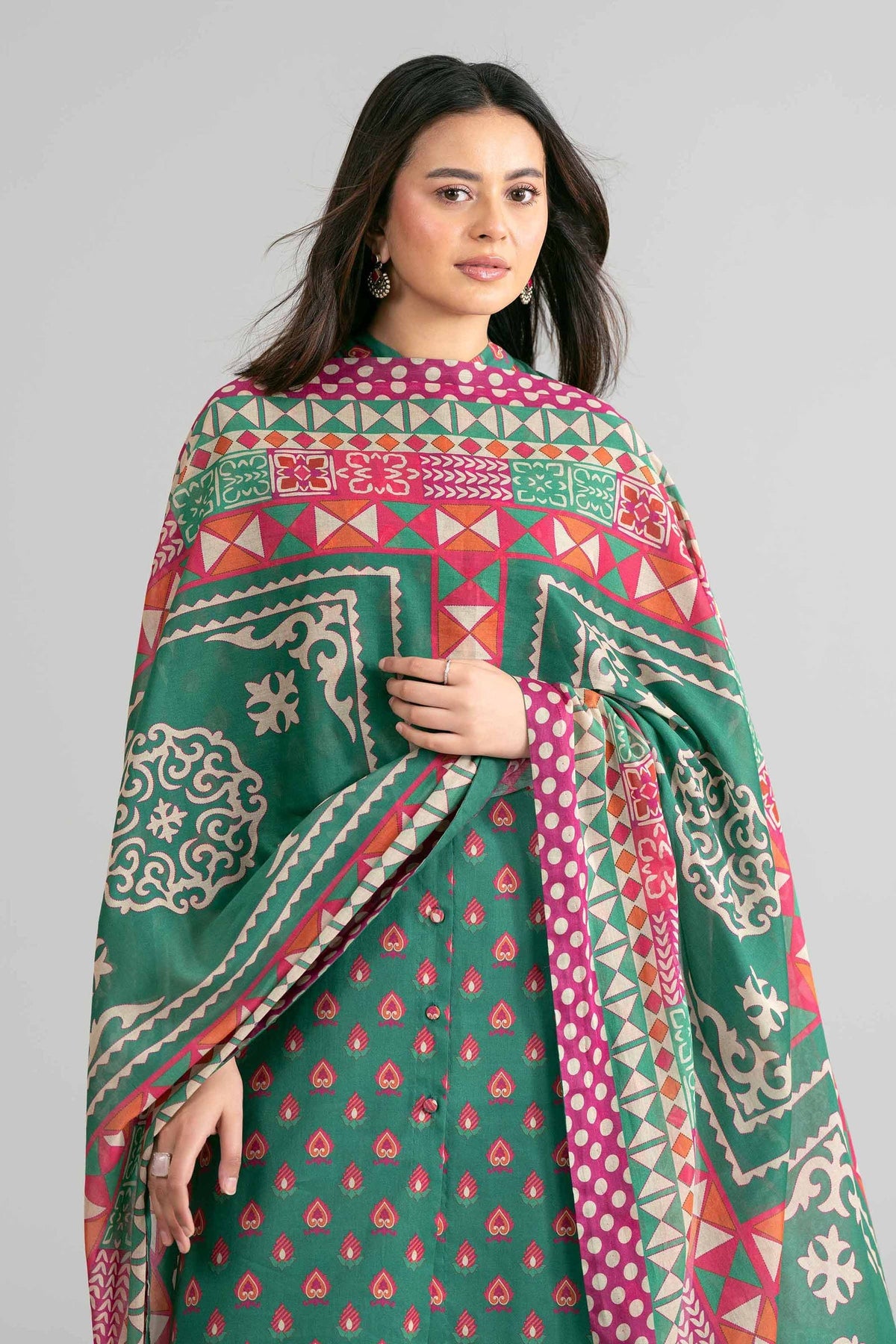 Nishat | Eid Lawn | 42601872, image 3