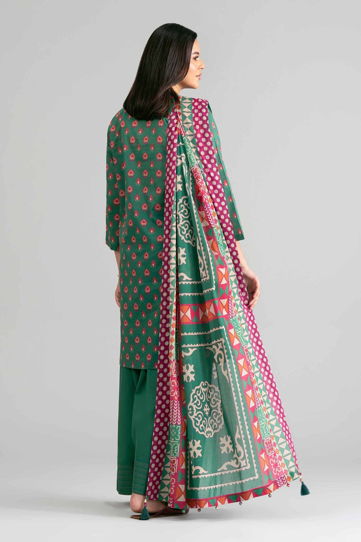 Nishat | Eid Lawn | 42601872, image 2