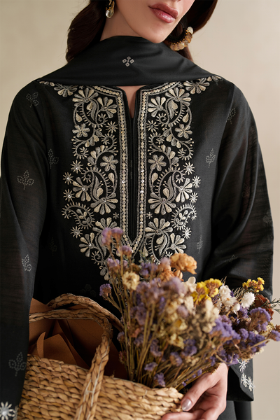 Iznik | Winter Chapter 25 | UE-591 Printed Khaddar