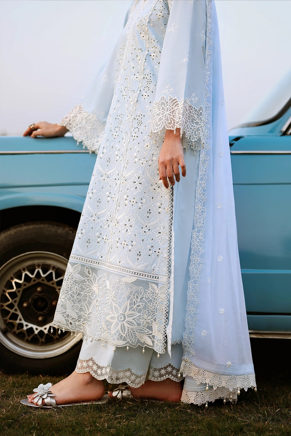 Azure | Luxury Lawn 26 | Day Dream, image 4