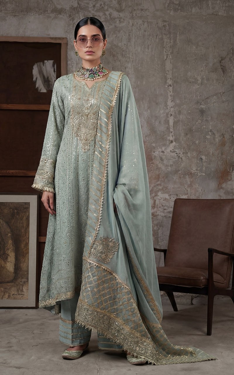 Threads and Motifs | Formal Outfits | 10575-1