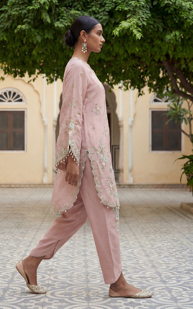 Threads and Motifs | Eid Edit 26 | 10149, image 2