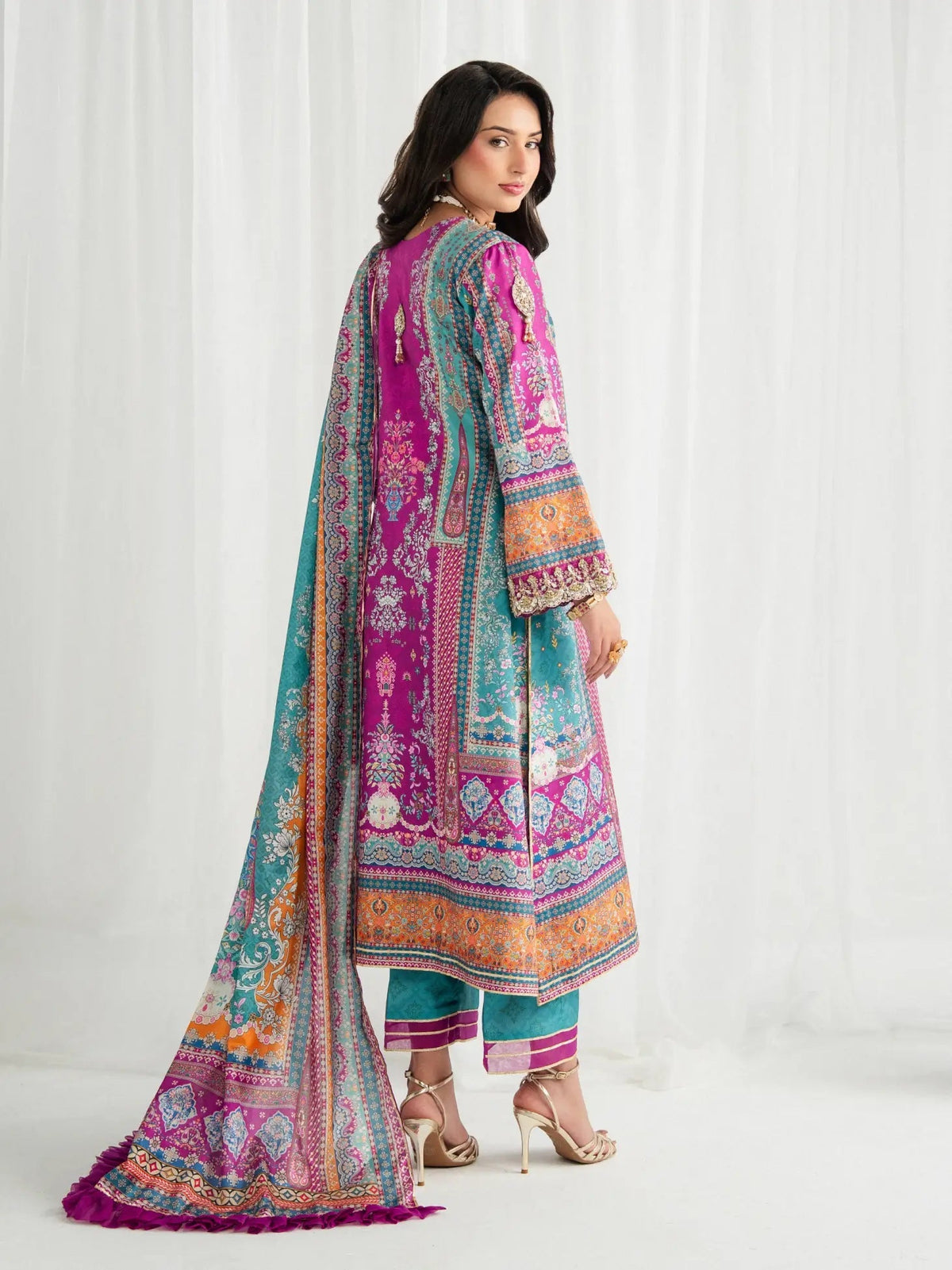 Gulaal | Aira Printed Silk | Magenta Mischief, image 2