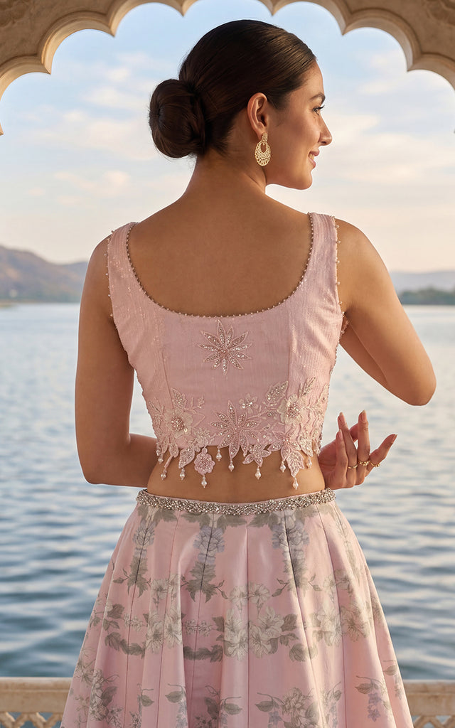 Threads and Motifs | Formal Outfits | 10598, image 2