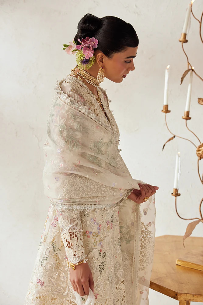 Suffuse Rosha cloud white organza peplum and sharara, photo 5