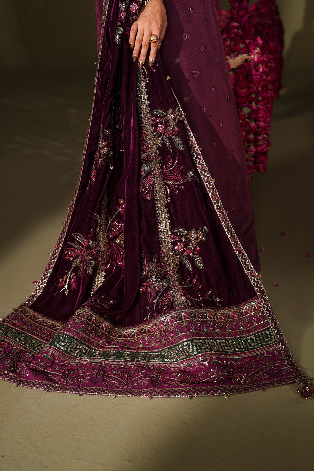 Iznik | Velvet 25 | IV-68 Embroidered Velvet, image 8