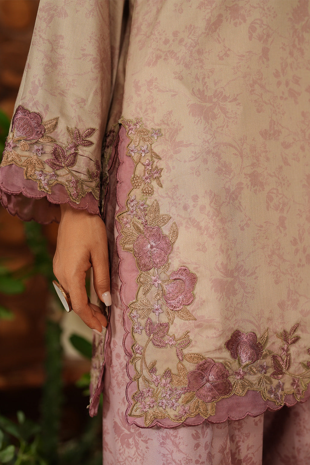 Iznik | Winter 25 | IPF-09, image 4