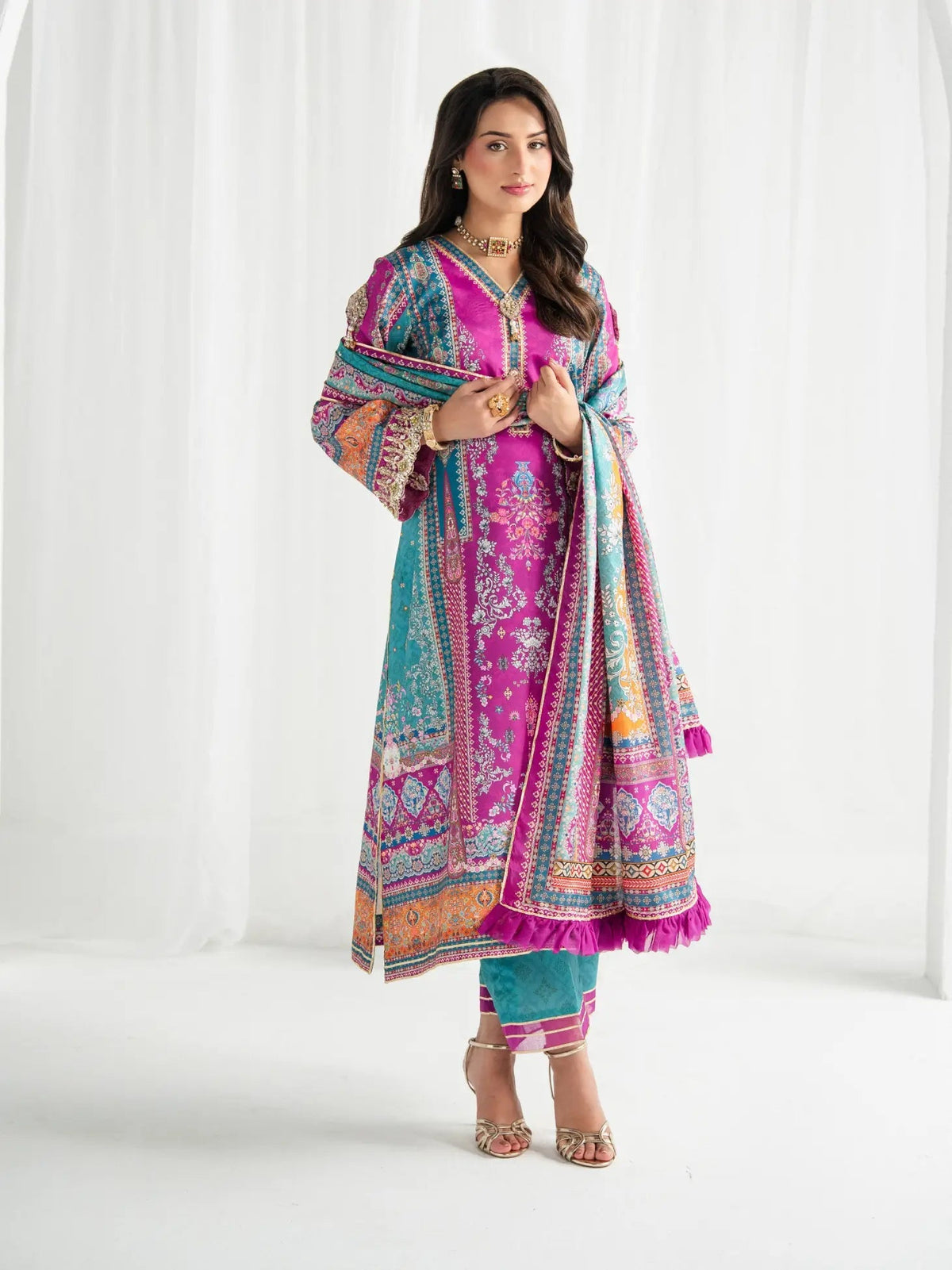 Gulaal | Aira Printed Silk | Magenta Mischief, image 5