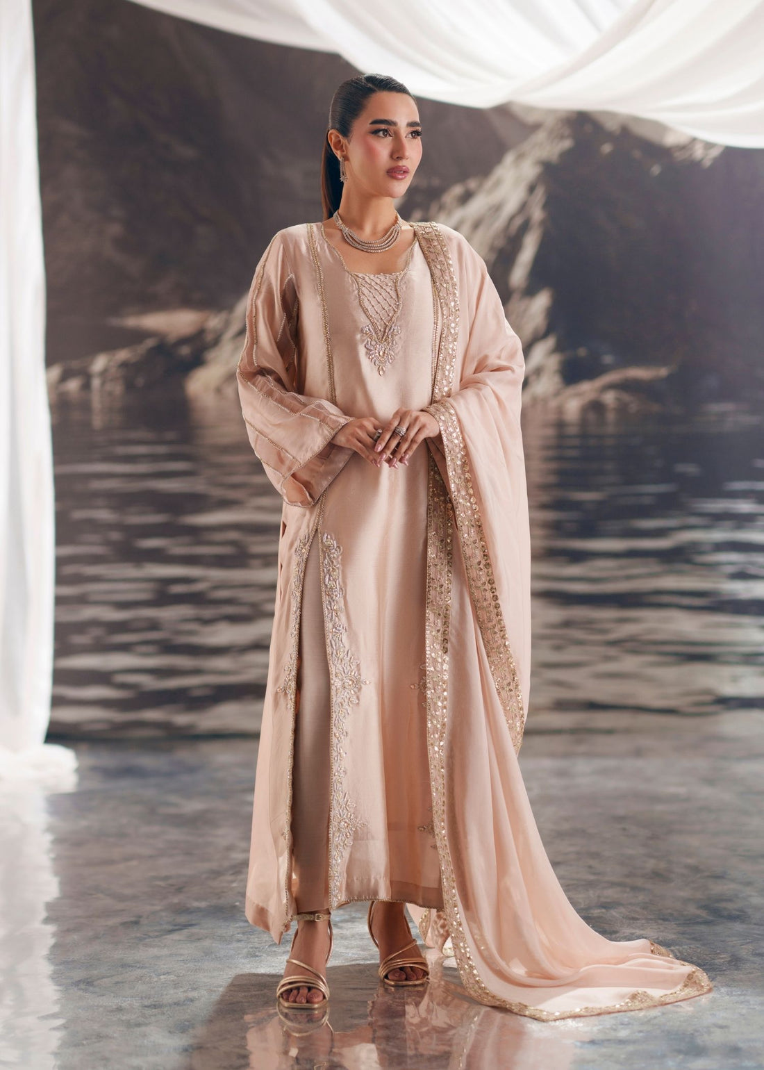 Mehak Yaqoob | Enchante Luxe Edit | Fiona