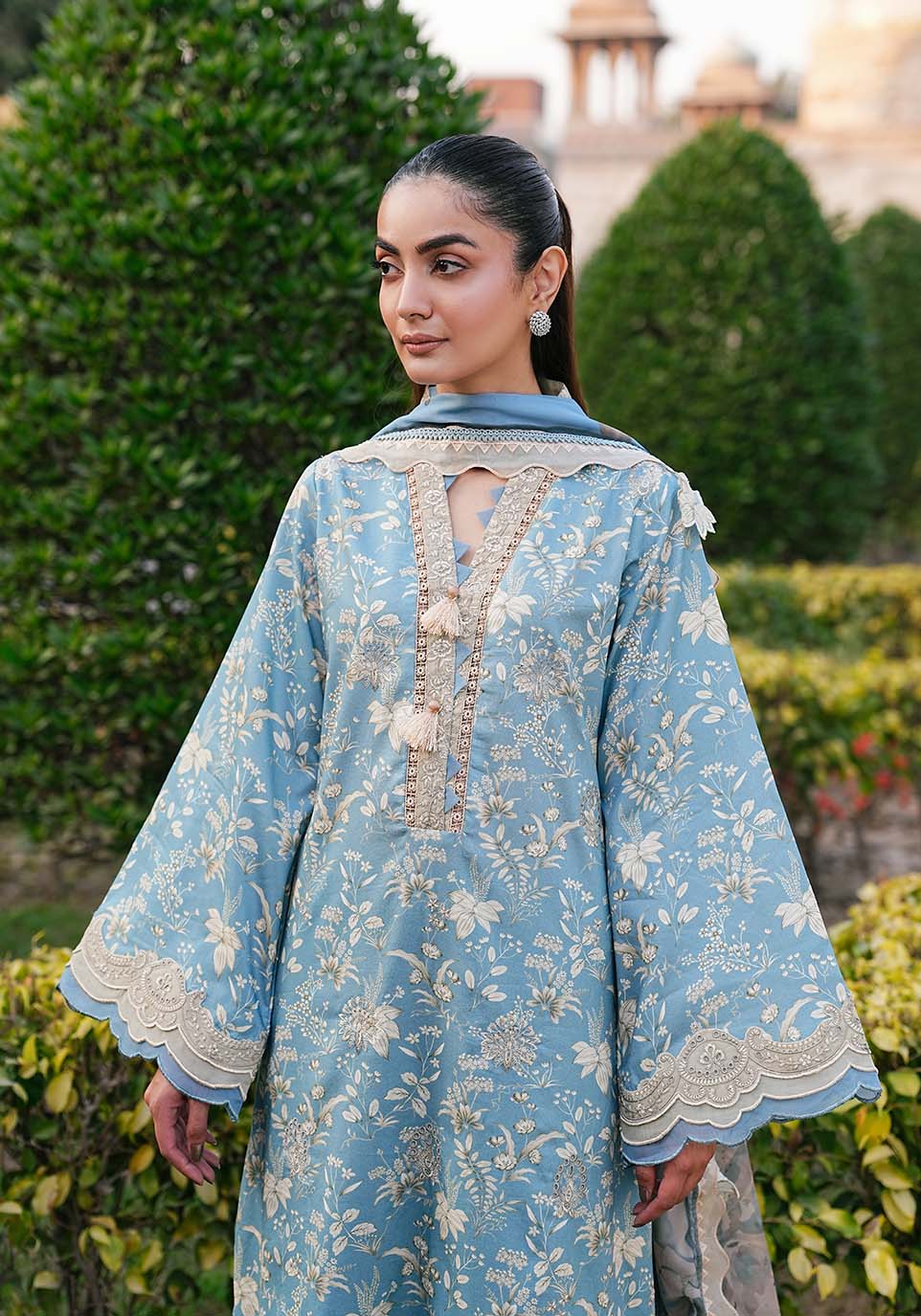 Zarqash | Luxe Lawn 26 | ZQL008, image 3