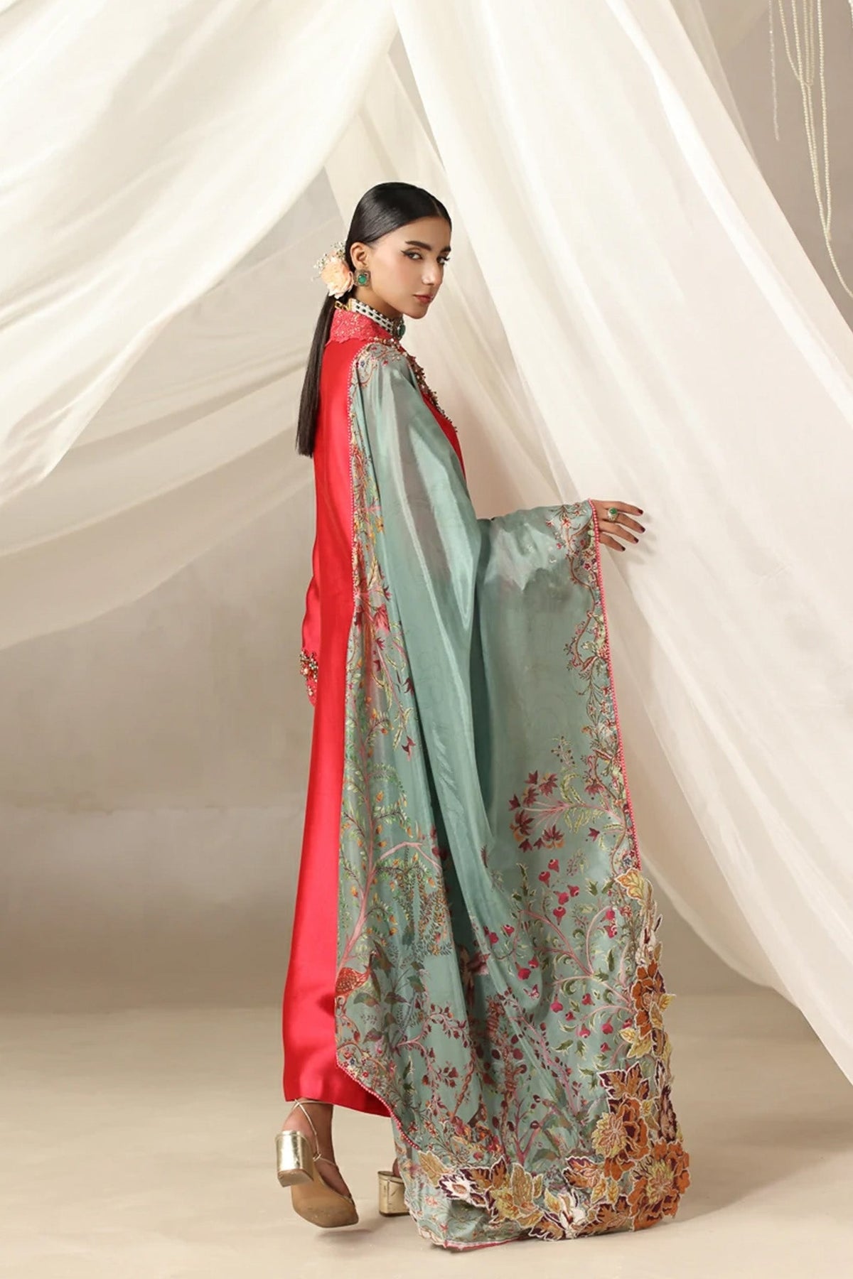 Musferah Saad | Into Twilight | Elara, image 2