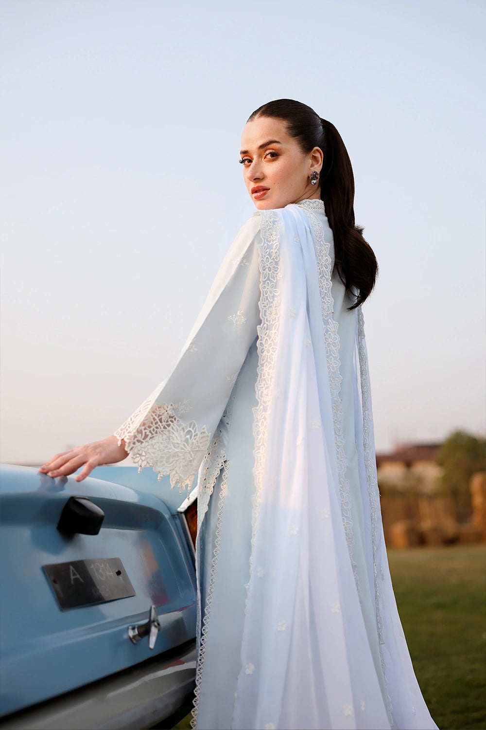 Azure | Luxury Lawn 26 | Day Dream, image 2