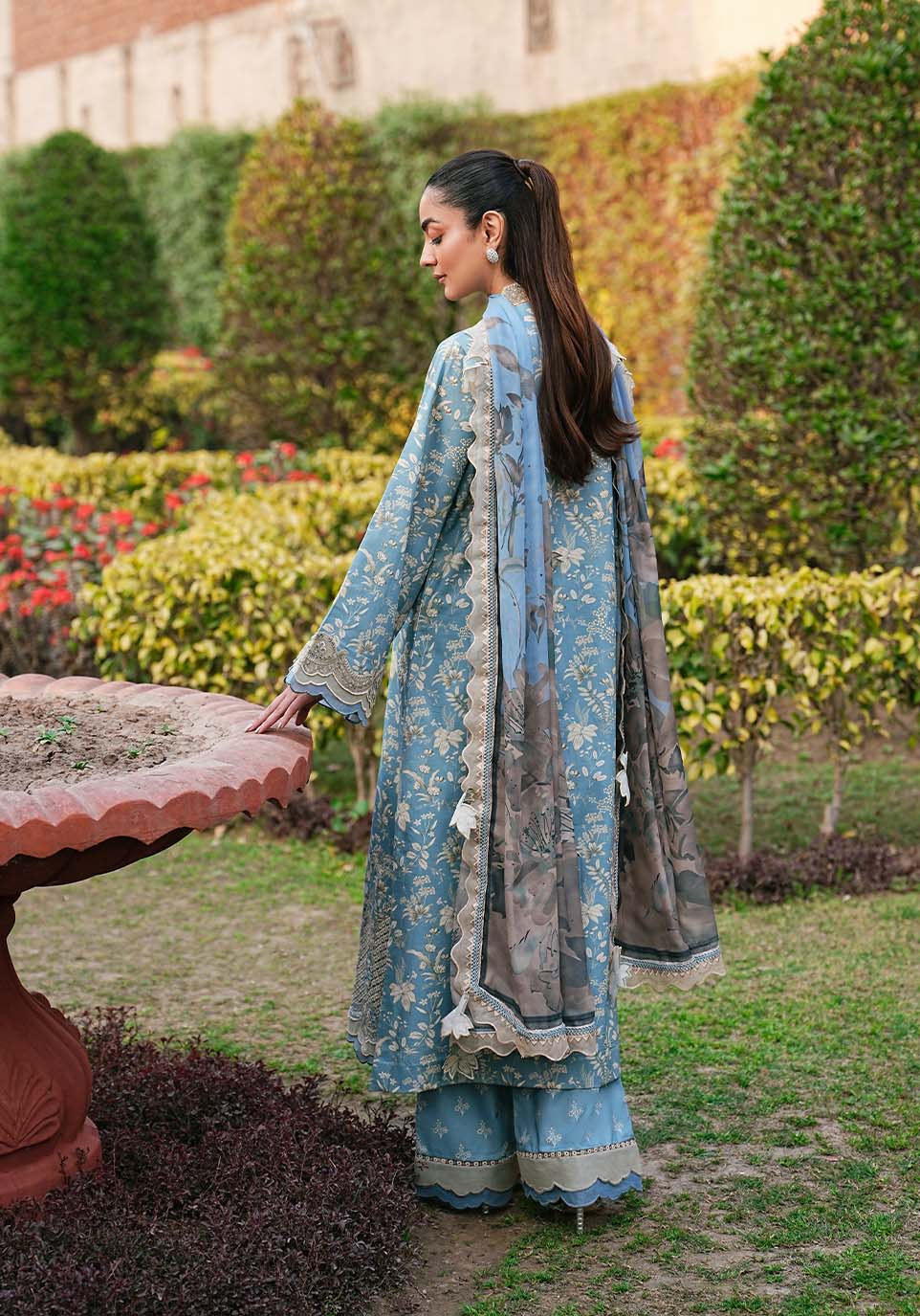 Zarqash | Luxe Lawn 26 | ZQL008, image 2