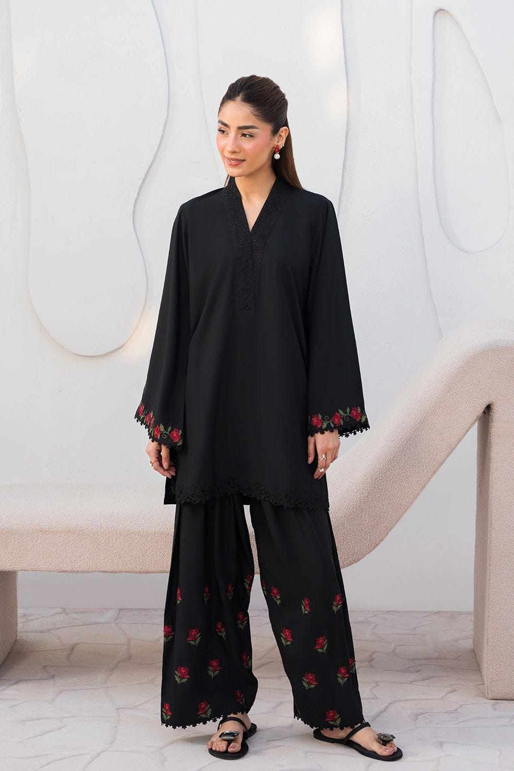 Azure | Chic Essentials | Dark Petal