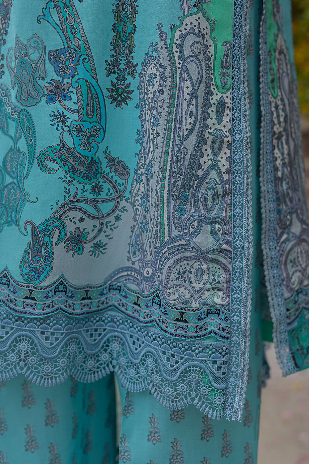 Sobia Nazir | Basics 25 | Design 4B -  Sobia Nazir Ladies Clothes - Original Designer Dress - House of Maryam