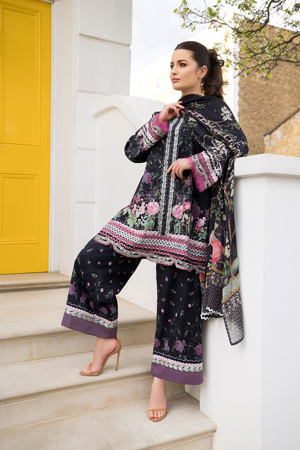 Sobia Nazir | Prints 26 | 4B, image 2