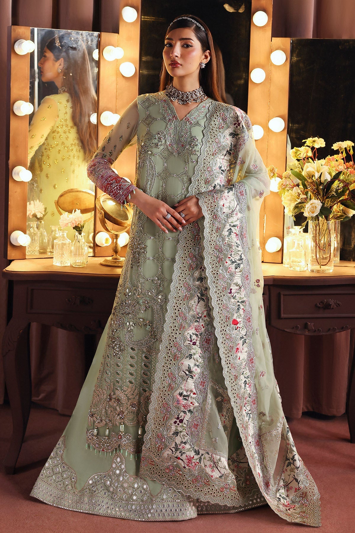Nureh | Jhoomro 25' | NL-86 Insia -  Nureh jhoomro 25 - Original Designer Dress - House of Maryam