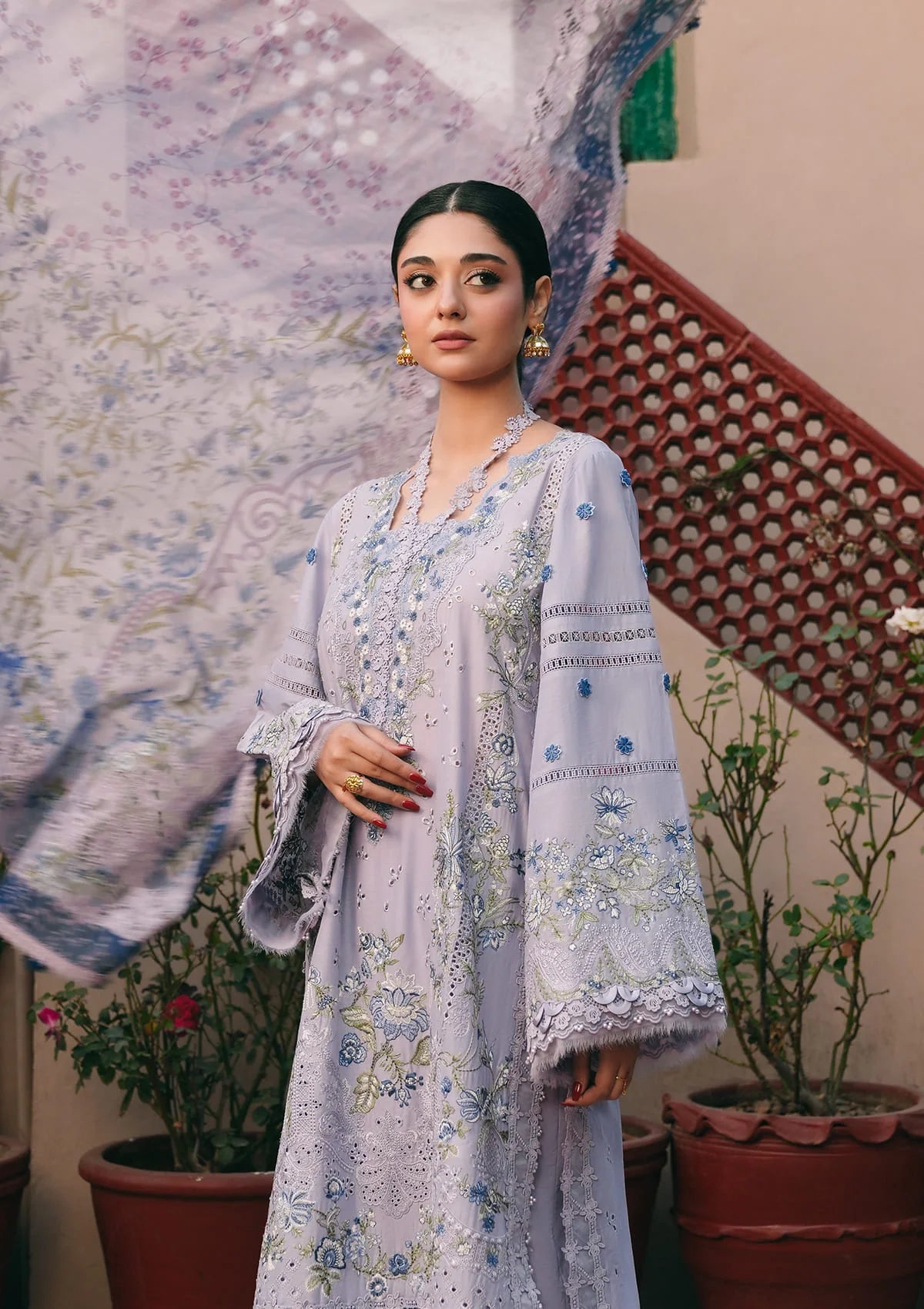 Kahf Premium | Ek Fasana Luxury Lawn 26 | KLB-7B NAZNEEN, image 3