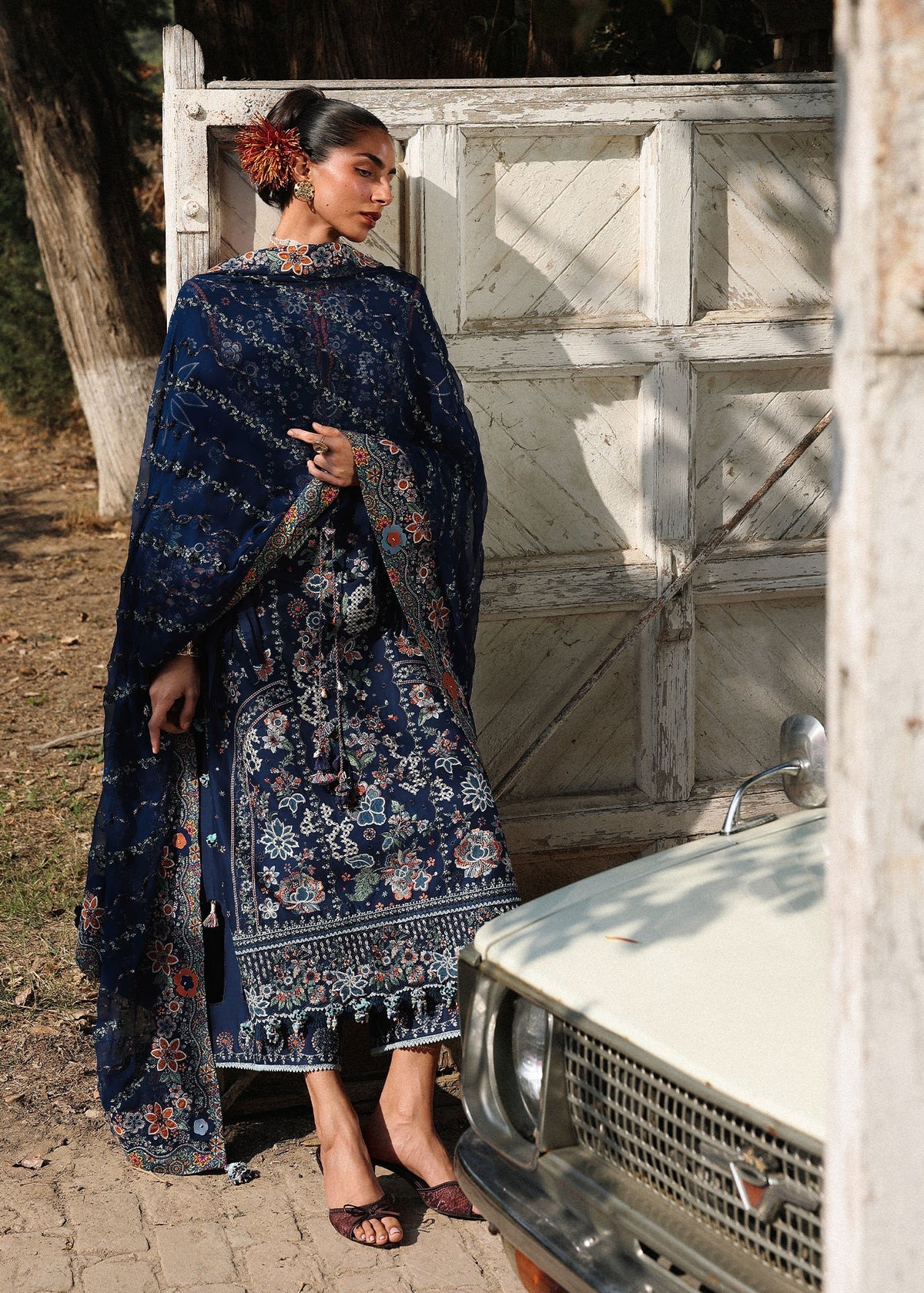 Hussain Rehar | Kalabagh Luxury Lawn 26 | Amalfi, image 5