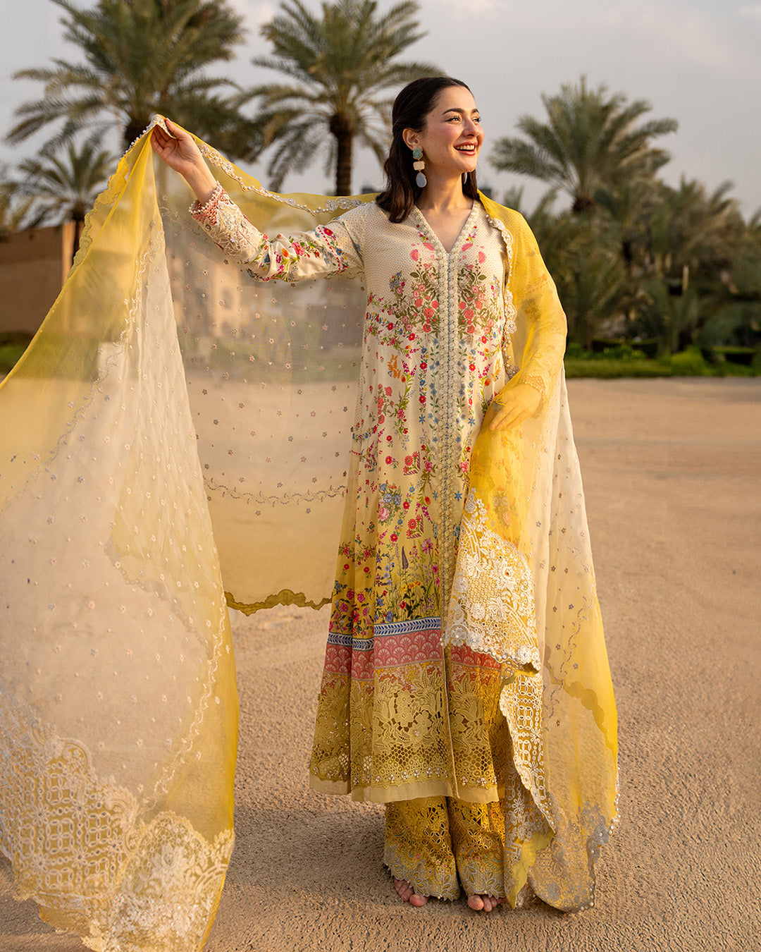 Faiza Saqlain | Aya Luxury Lawn 26' | Arta-4