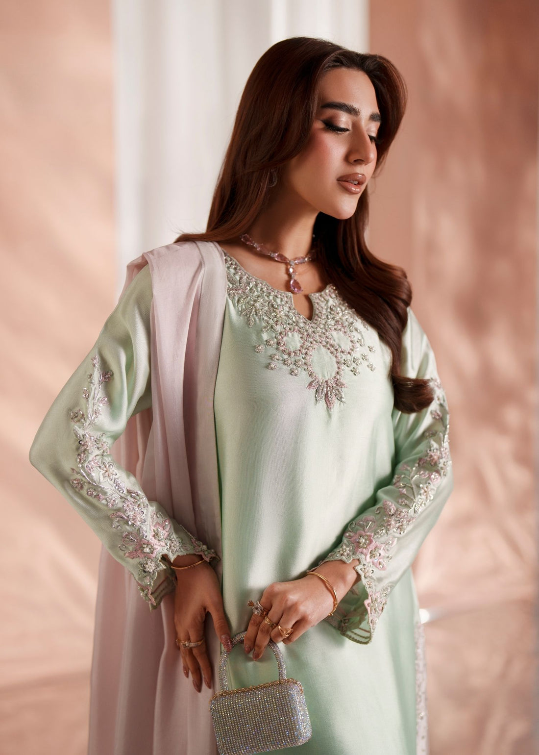 Mehak Yaqoob | Enchante Luxe Edit | Aurea-6