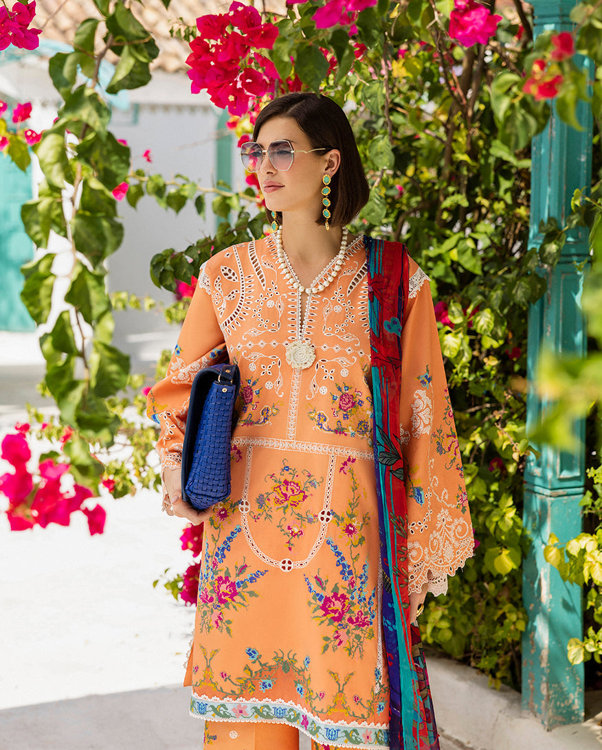Esmel | Mon Tresor Luxe Lawn 26 | Que Sera Sera, image 4